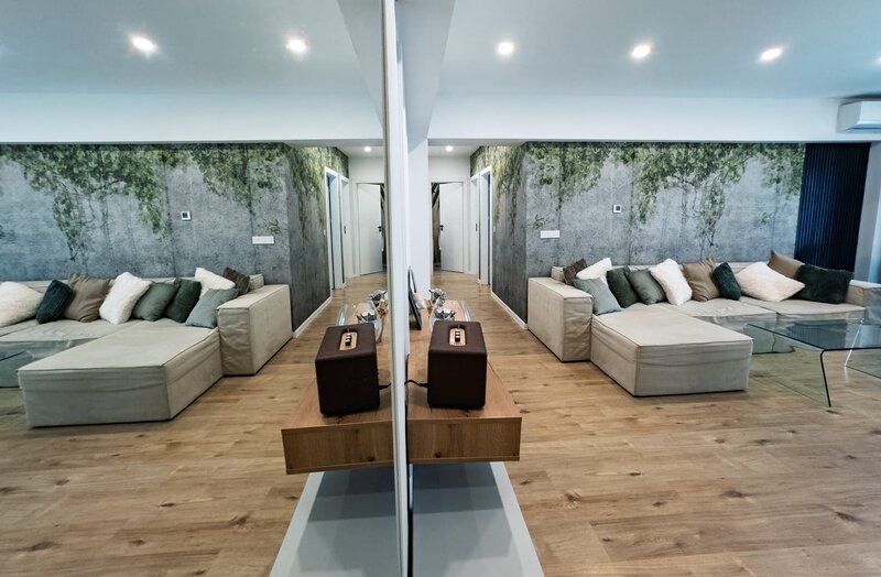 Aviatiei- Barbu Vacarescu, 3 camere mobilat/utilat lux, Comision 0%