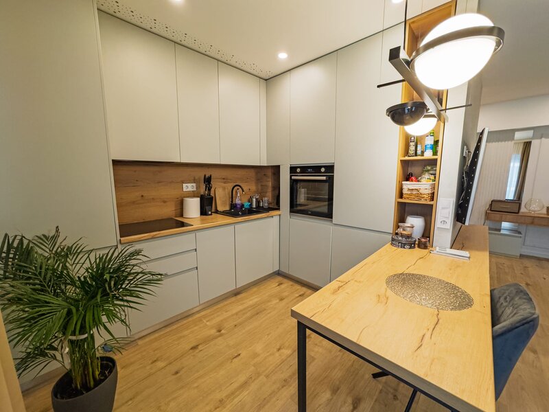 Aviatiei- Barbu Vacarescu, 3 camere mobilat/utilat lux, Comision 0%